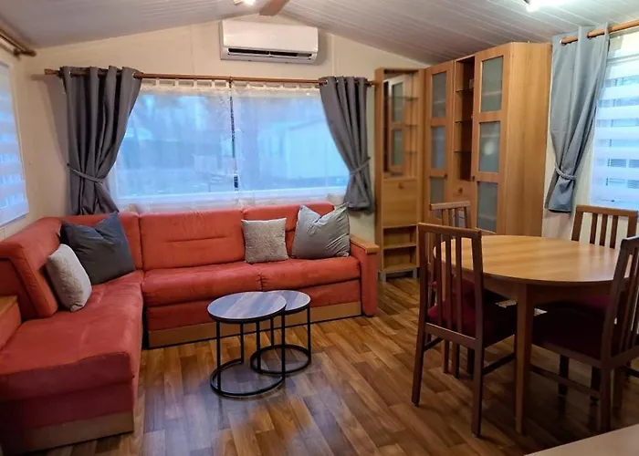 Tin Hébergement de vacances *